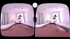 Odtwórz Gorąca usługa budzenia japońskiej pokojówki w porno VR