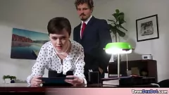 Oynat Minik Tomboy Sekreter Jade Valentine, Robby Echo tarafından Şipşak Lanet Olur