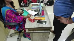 Reproduzir Desi bhabhi fica creme no escritório por rishi com enrolamento