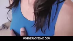 Jouer La matrigna Alana Cruise viene arata nella sua figa MILF