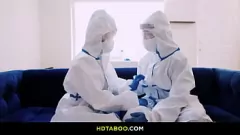 تشغيل الحجر الصحي: Petite Blonde Lola Fae's Sci-Fi Excess