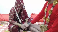 تشغيل يبدأ الزوج في صنع الحب العاطفي مع كس زوجته الضيق في جنس سوهاجرات