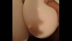 Afspelen Toy titfuck eerder douchen
