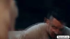 تشغيل شقراء ساخنة خنثى STEPMOM تحصل على تحليل تقريبي و Deepthroated بواسطة الديك الكبير لابن زوجها