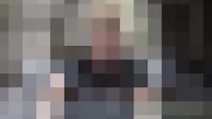 Afspelen Kijk hoe ik deze man verneder met zijn kleine lul in deze intense POV femdom vernederingsscène