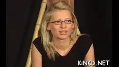 Oynat Seksi bayan elbise onun kurnazlığını bozuyor