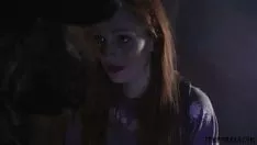 Abspielen Eine Menschenfalle Missy hat einen Verschwendungsjob mit dem Minotaurus