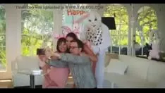 Fodendo a filha do cara em plena festa de aniversà rio