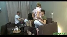 Afspelen Twee baby's neuken twee