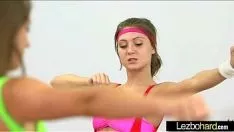 Jouer Le tribù adolescenti lavorano con una bella scopata prima dello spettacolo di immagini in movimento-21
