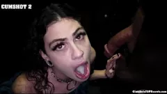 Jouer Sovraccarico di sborrate nel Gloryhole: Lydia Black ingoia tutto